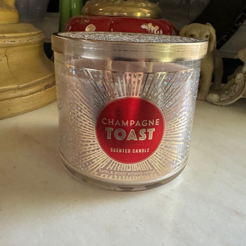 Bath and Body Works Champagne Toast 3 Wick Candle (2017)